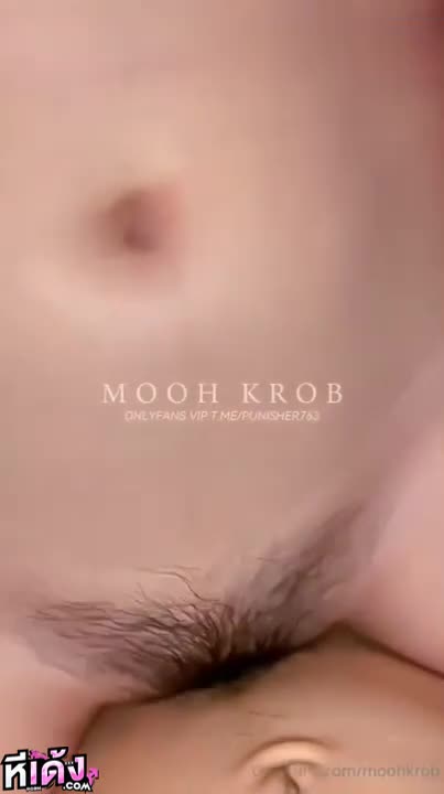 คลิปหลุด OnlyFans น้องหมูกรอบ xxx moohkrob โดนแฟนจับดูดควยเสร็จขึ้นขย่มโยกเอวโครตเสียว 2026