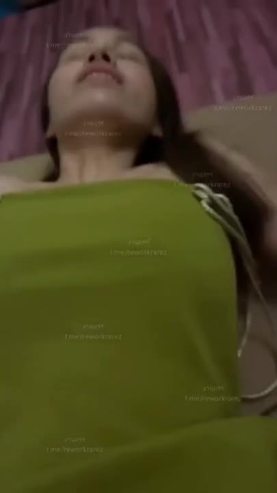 คลิปหลุดไทยล่าสุด ป้าเสื้อเขียวอวบน่าเย็ด โดนจับเย็ดสดอย่างเสียวเลยกระแทกหีทีนมเด้งทีฟินสัสๆเลยโคตรเสียว ป้าโดนจับเย็ดสดแตกในโคตรเสียวแม่งน่าเย็ดชิบหายคนนี้โคตรเด็ดงานดี